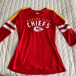 Team Apparel Kansas City Chiefs Red 3/4 Sleeve Tee with Yellow Accents